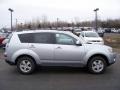 2009 Cool Silver Metallic Mitsubishi Outlander ES  photo #12