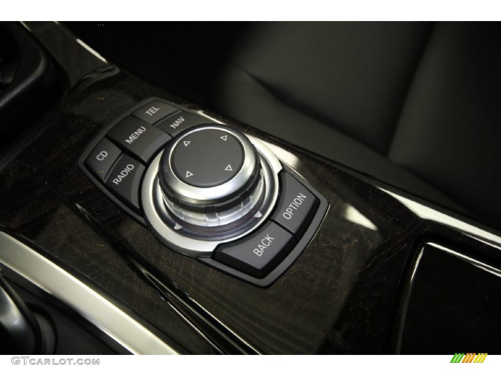 2012 BMW 5 Series 528i Sedan Controls Photo #61214724
