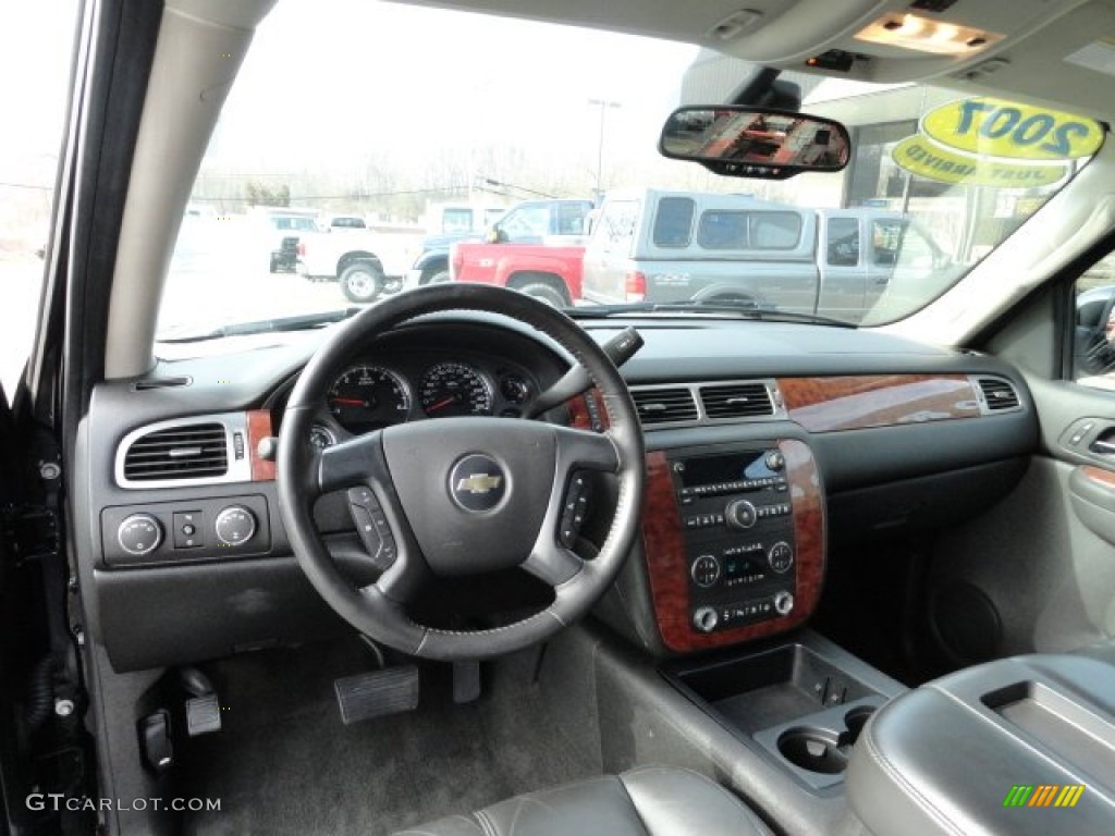 2007 Avalanche LTZ 4WD - Black / Ebony photo #12