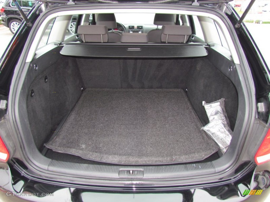 2009 Volkswagen Jetta S SportWagen Trunk Photos