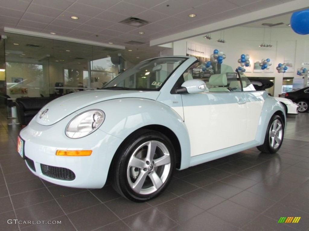 2010 New Beetle Final Edition Convertible - Aquarius Blue/Campanella White / White photo #1