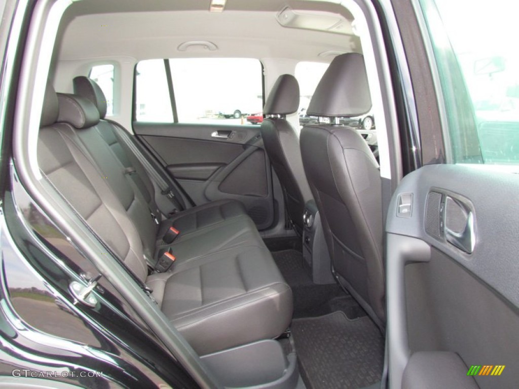 2012 Tiguan SE - Deep Black Metallic / Black photo #4