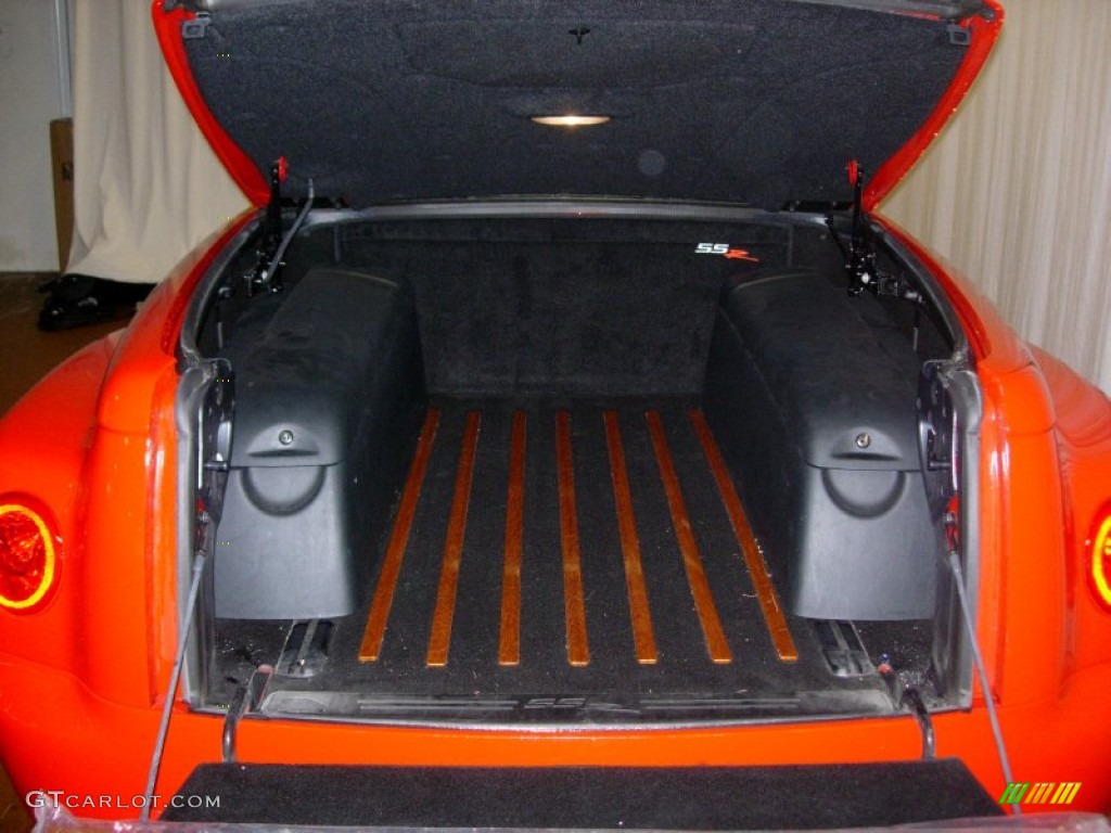 2004 Chevrolet SSR Standard SSR Model Trunk Photo #61220182