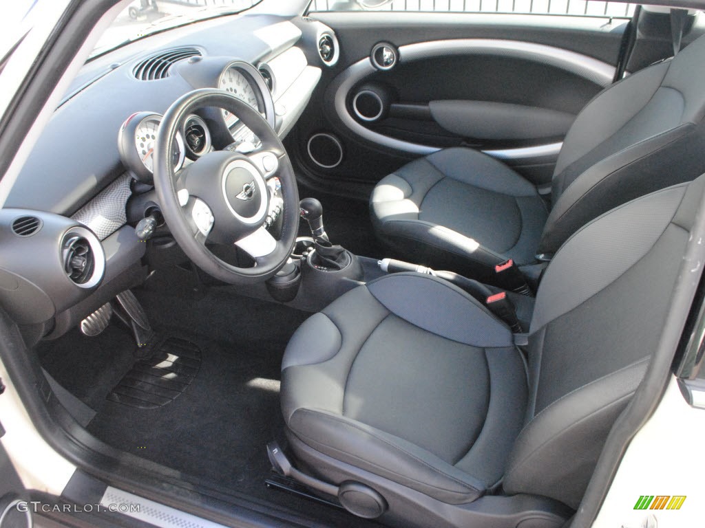 Black/Grey Interior 2009 Mini Cooper S Hardtop Photo #61223074