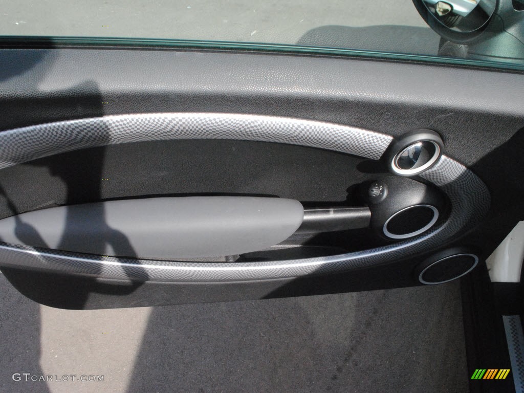2009 Mini Cooper S Hardtop Black/Grey Door Panel Photo #61223083