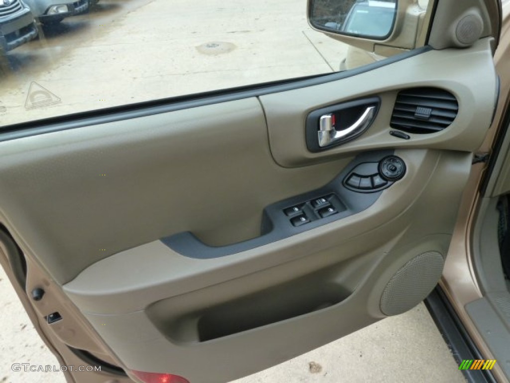 2004 Hyundai Santa Fe GLS 4WD Beige Door Panel Photo #61223179