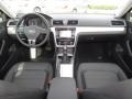 Black - Passat 2.5L SE Photo No. 5
