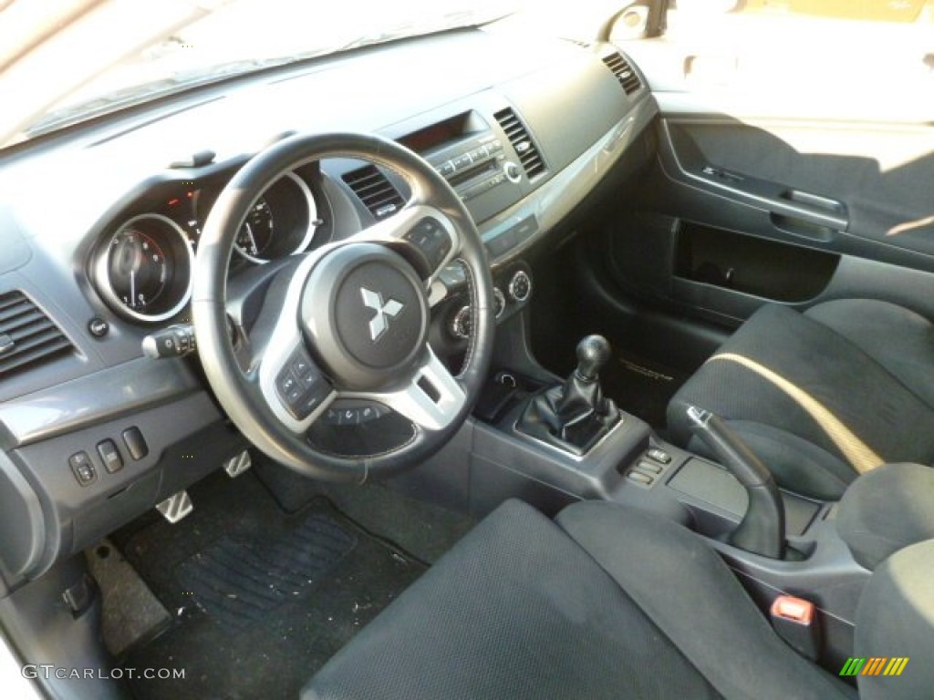 2010 Lancer Evolution GSR - Wicked White / Black Sport Fabric photo #9