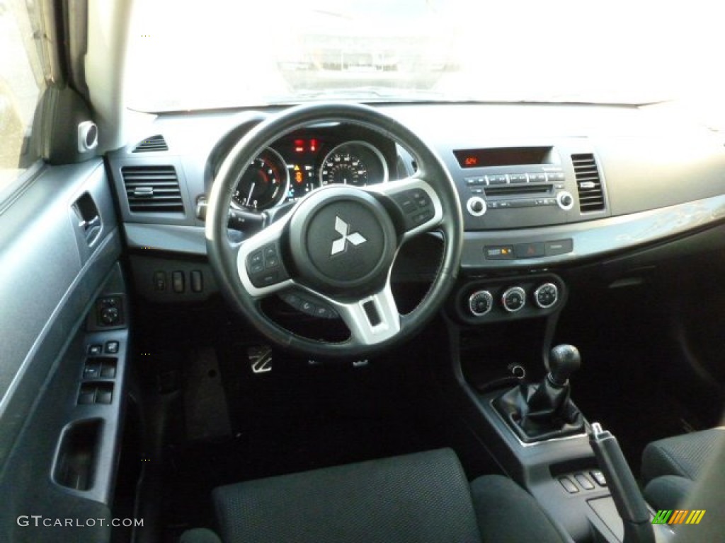 2010 Lancer Evolution GSR - Wicked White / Black Sport Fabric photo #12