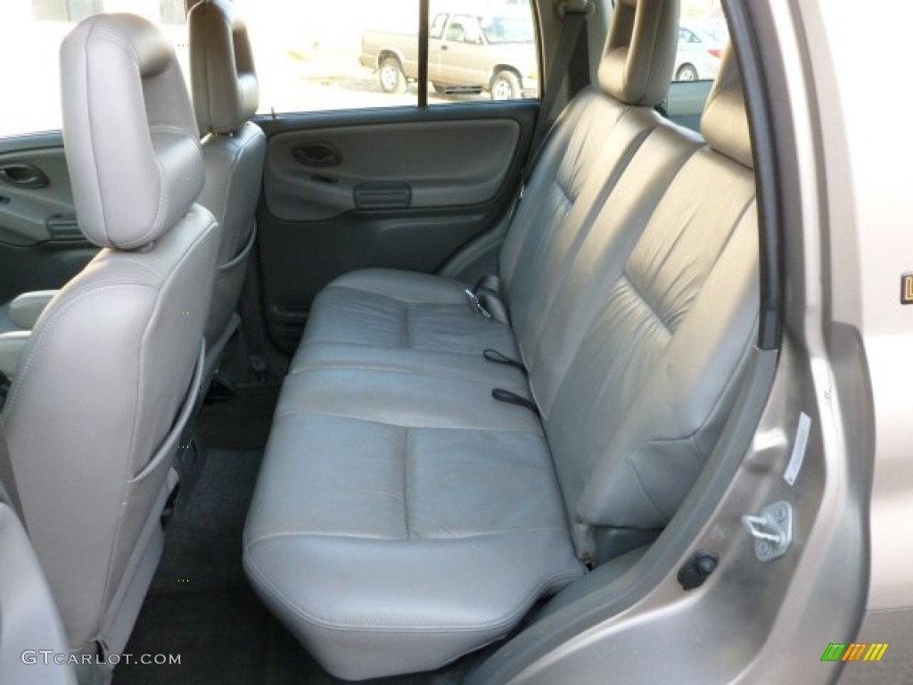 2002 Chevrolet Tracker LT 4WD Hard Top Rear Seat Photo #61227883