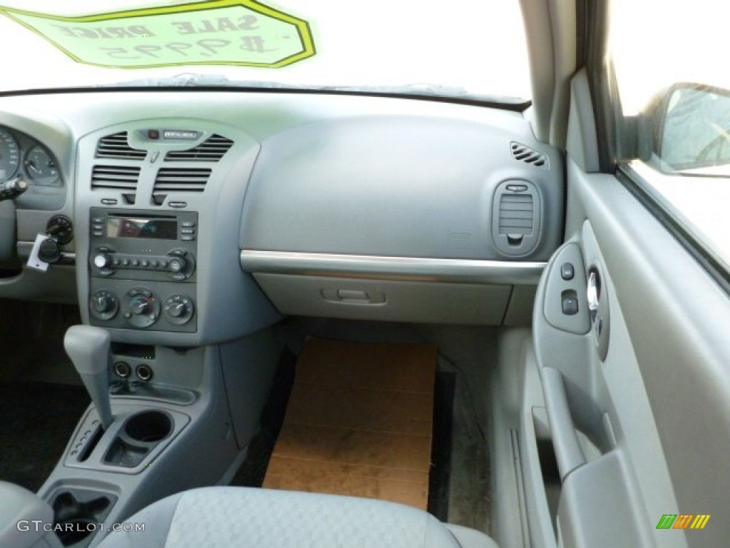 2005 Malibu Sedan - White / Gray photo #17