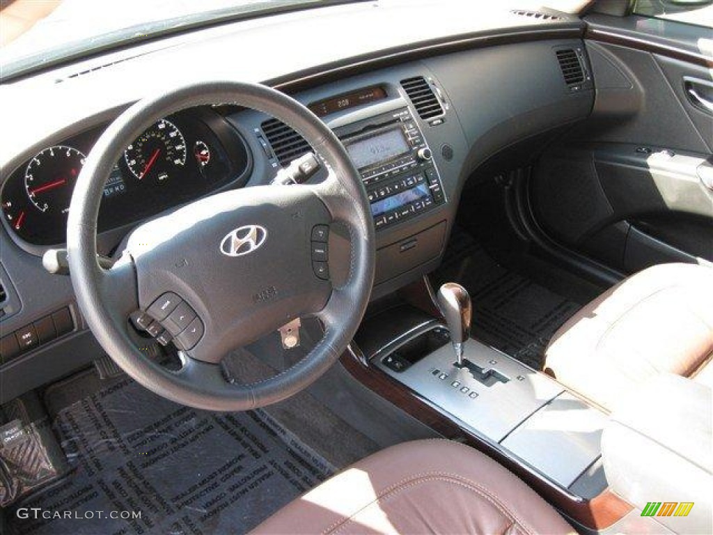 2011 Hyundai Azera GLS Dashboard Photos