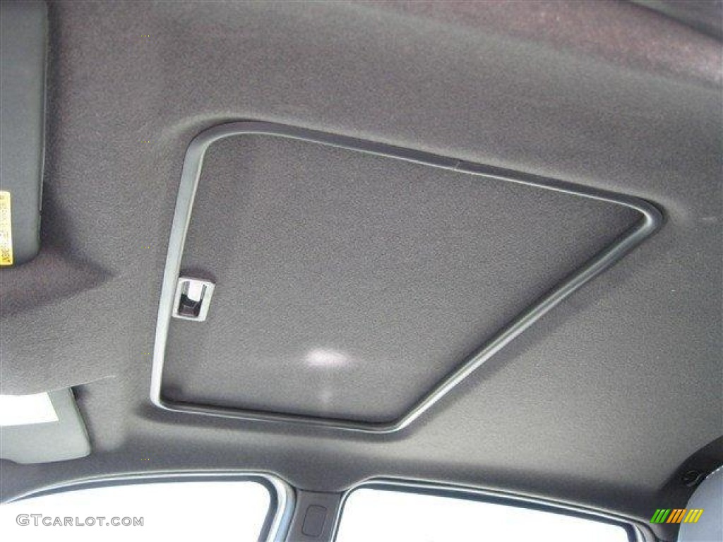 2011 Focus SEL Sedan - Ingot Silver Metallic / Charcoal Black photo #18