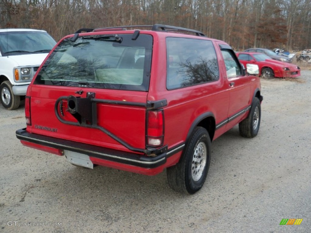 1994 S10 Blazer 4x4 - Bright Red / Gray photo #5
