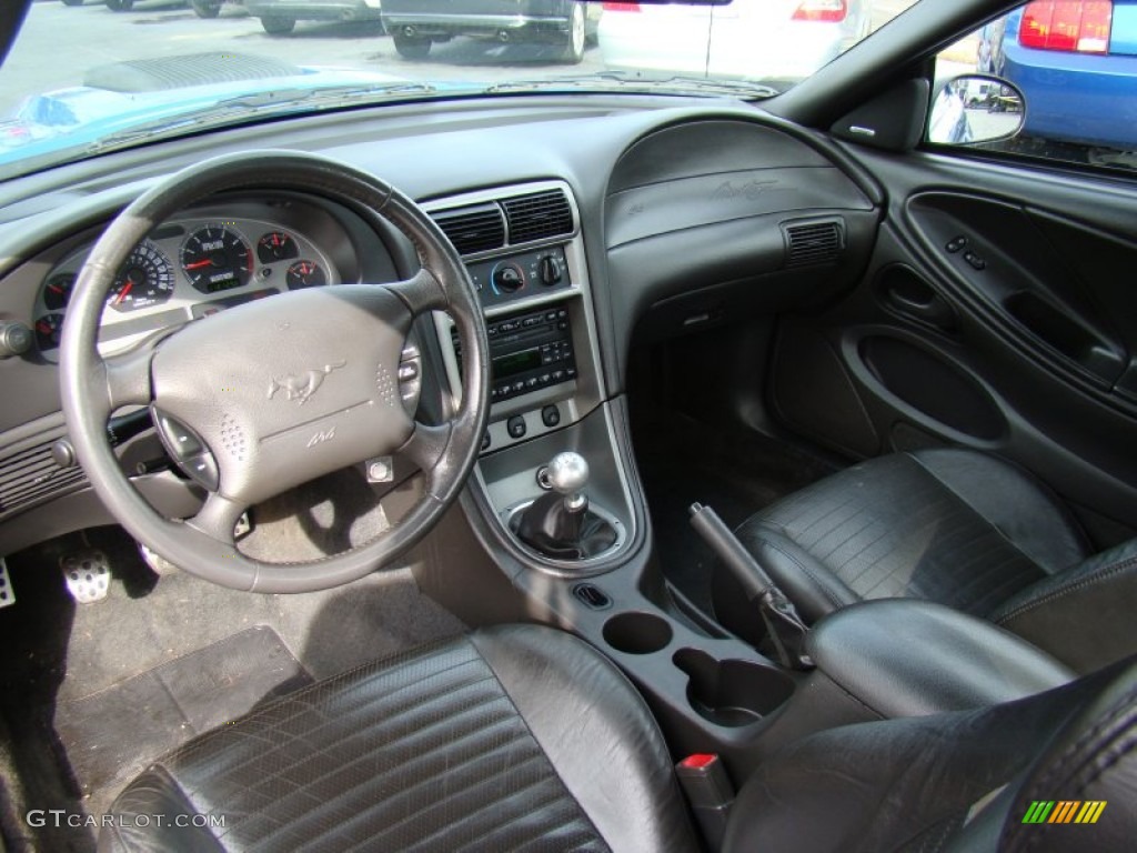 Dark Charcoal Interior 2004 Ford Mustang Mach 1 Coupe Photo