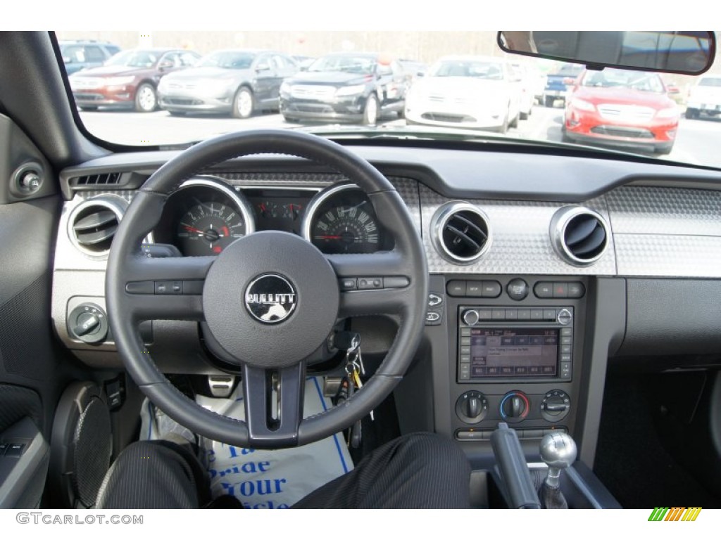2008 Ford Mustang Bullitt Coupe Dark Charcoal Dashboard Photo #61230955
