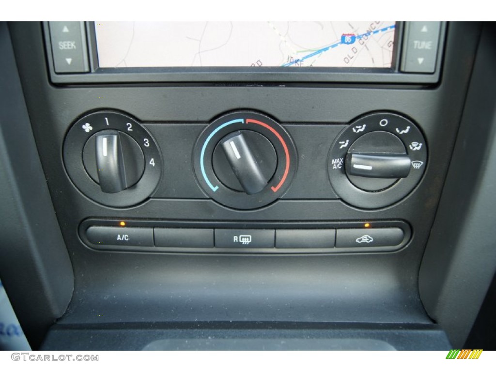 2008 Ford Mustang Bullitt Coupe Controls Photo #61230982