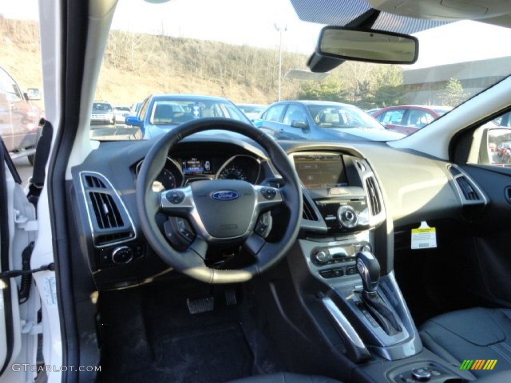 2012 Focus Titanium Sedan - White Platinum Tricoat Metallic / Charcoal Black photo #10