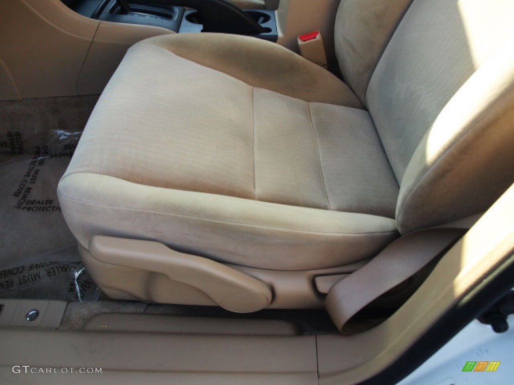 2003 Accord LX Sedan - Taffeta White / Ivory photo #16