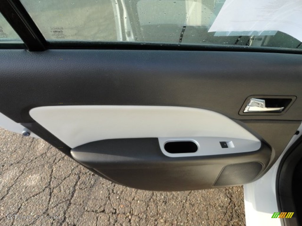 2010 Mercury Milan I4 VOGA Package VOGA Cashmere/Charcoal Door Panel Photo #61241183