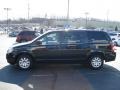 2010 Brilliant Black Crystal Pearl Chrysler Town & Country LX  photo #4