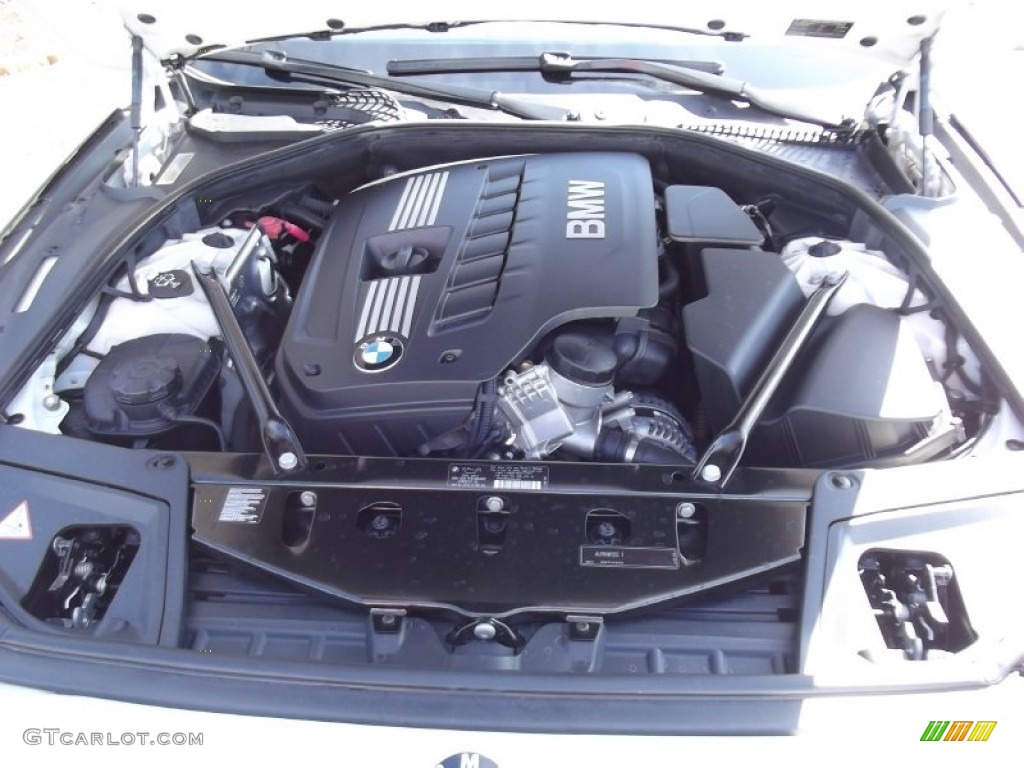 2011 BMW 5 Series 528i Sedan 3.0 Liter DOHC 24-Valve VVT Inline 6 Cylinder Engine Photo #61245138