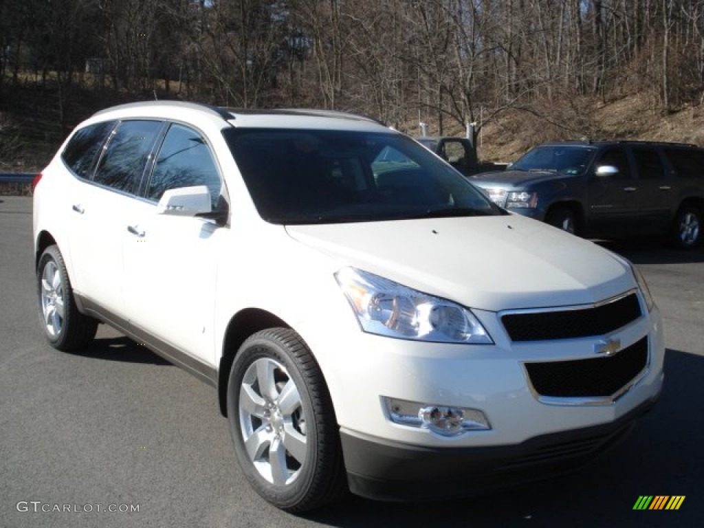 2012 Traverse LT AWD - White Diamond Tricoat / Ebony photo #2