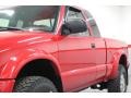 2002 Fire Red GMC Sonoma SLS Extended Cab 4x4  photo #16