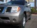 Granite Metallic - Pathfinder SE 4x4 Photo No. 10
