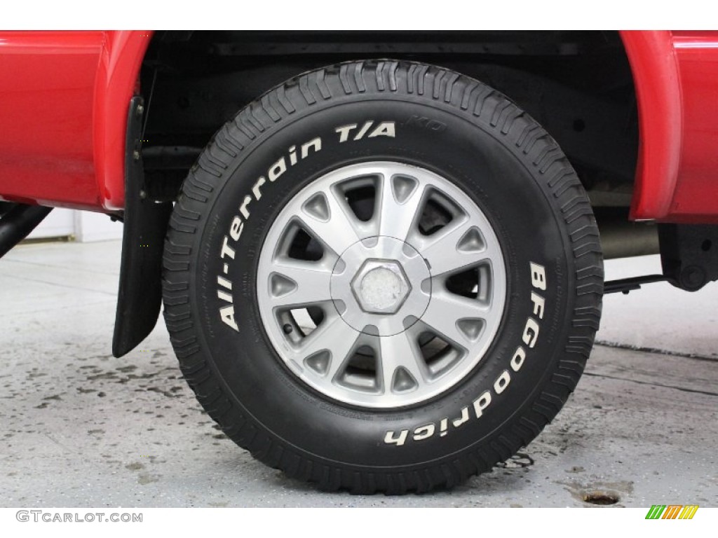 2002 Sonoma SLS Extended Cab 4x4 - Fire Red / Graphite photo #45