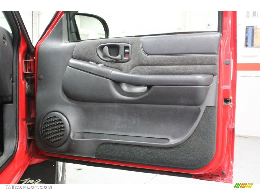 2002 Sonoma SLS Extended Cab 4x4 - Fire Red / Graphite photo #63