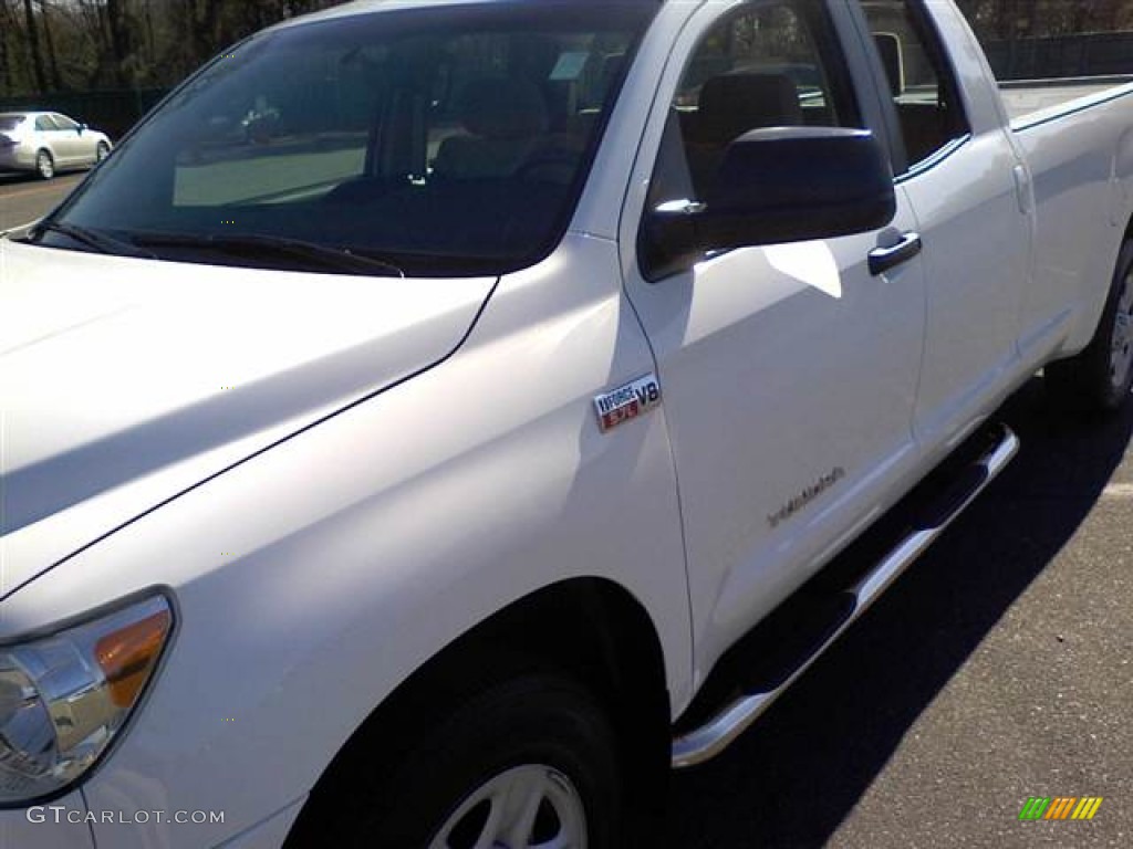 2010 Tundra Double Cab - Super White / Sand Beige photo #21