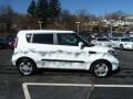 2010 Clear White Kia Soul +  photo #5