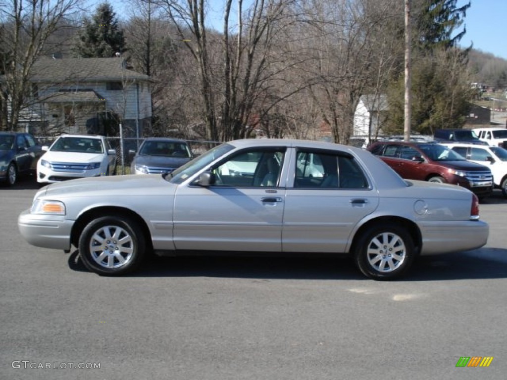 2006 Crown Victoria LX - Silver Birch Metallic / Medium Light Stone photo #5