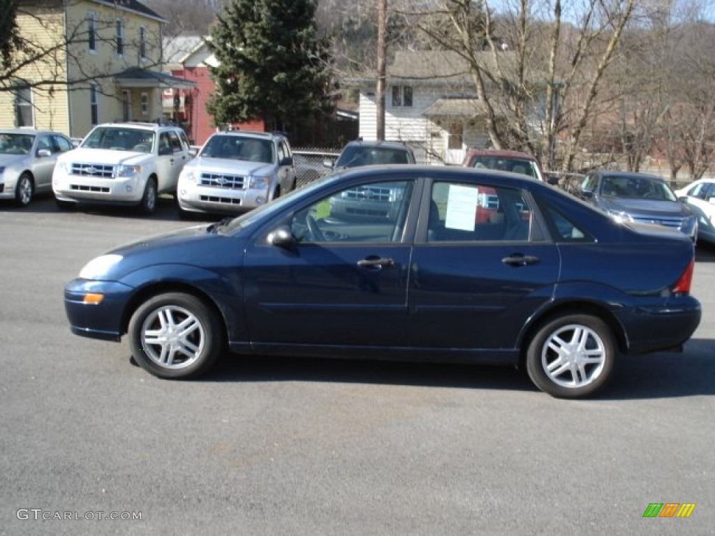 2001 Focus SE Sedan - Twilight Blue Metallic / Medium Graphite Grey photo #5