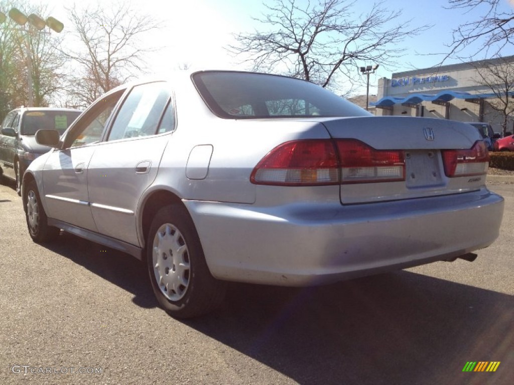 2002 Accord LX Sedan - Satin Silver Metallic / Quartz Gray photo #12