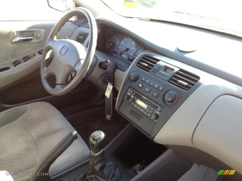 2002 Accord LX Sedan - Satin Silver Metallic / Quartz Gray photo #16