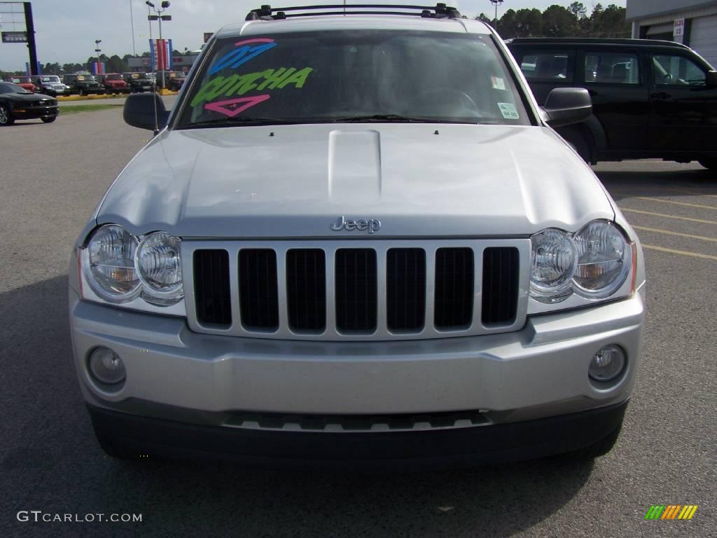 2007 Grand Cherokee Laredo - Bright Silver Metallic / Medium Slate Gray photo #8