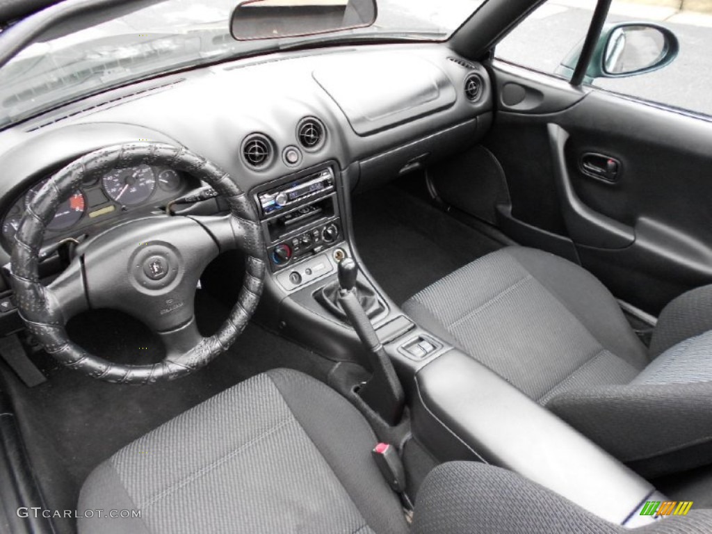 Black Interior 2000 Mazda MX-5 Miata Roadster Photo #61260176