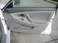 Super White - Camry LE Photo No. 7