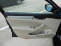 Black - Passat 2.5L SE Photo No. 10