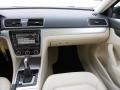 Black - Passat 2.5L SE Photo No. 15