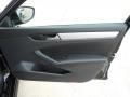 Black - Passat 2.5L SE Photo No. 12