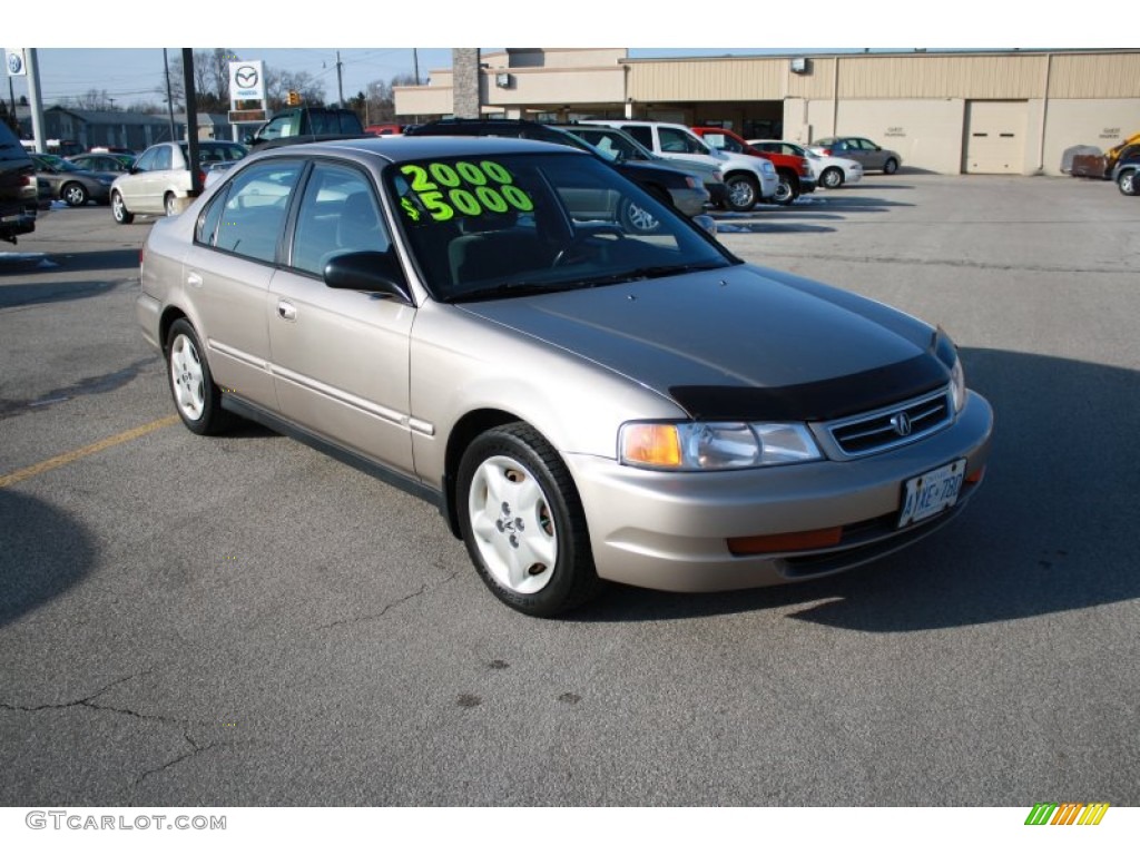 2000 EL Sedan - Titanium Metallic / Black photo #1