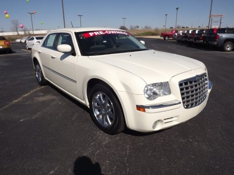 2008 Chrysler 300 Limited Data, Info and Specs