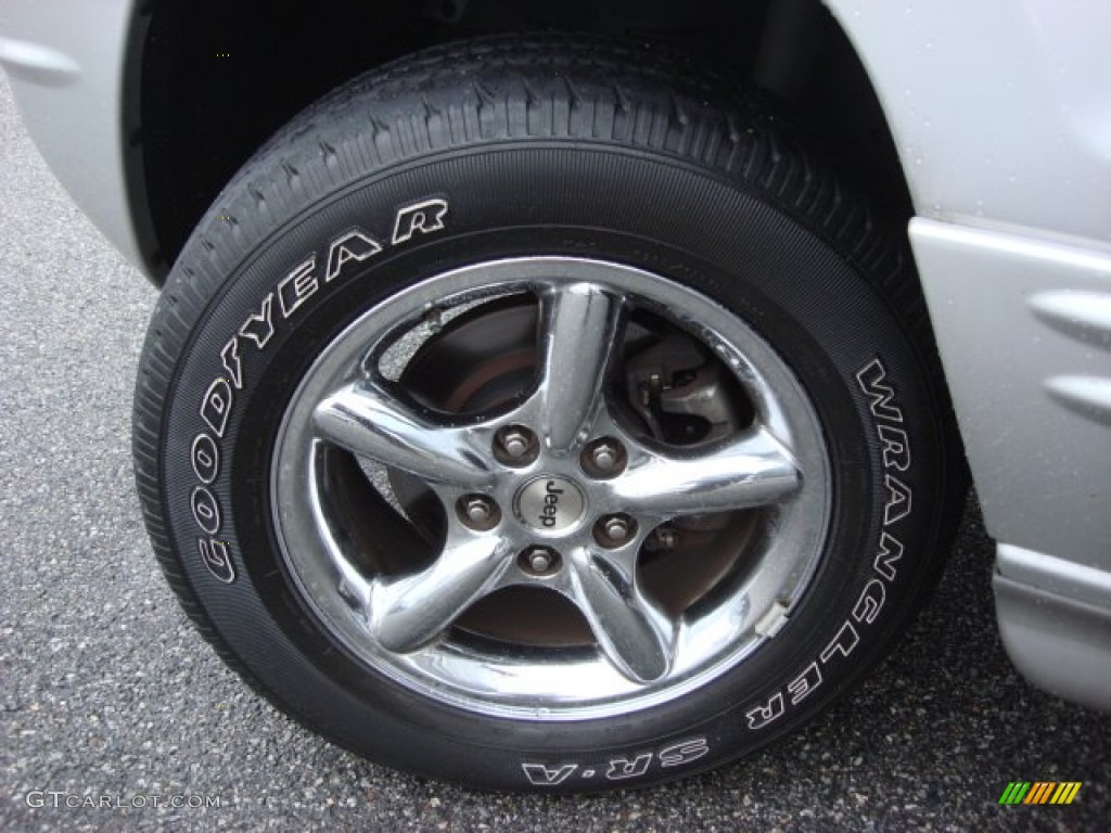 2002 Grand Cherokee Overland 4x4 - Bright Silver Metallic / Dark Slate Gray/Light Slate Gray photo #27