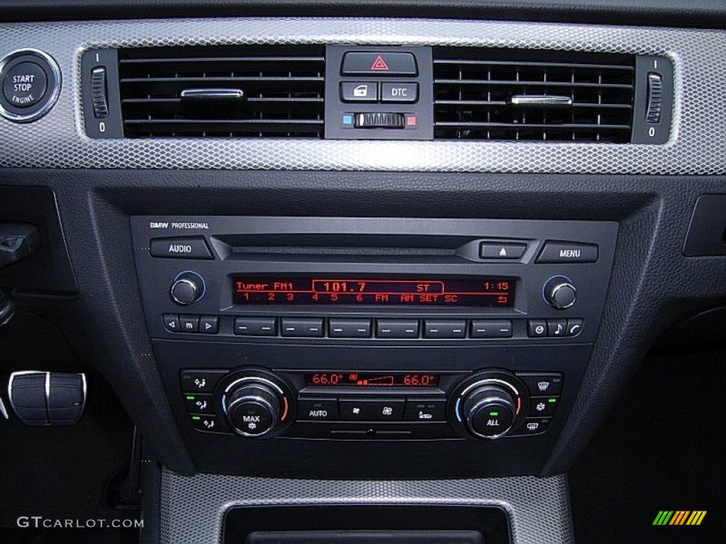 2011 BMW 3 Series 335is Coupe Controls Photo #61270175