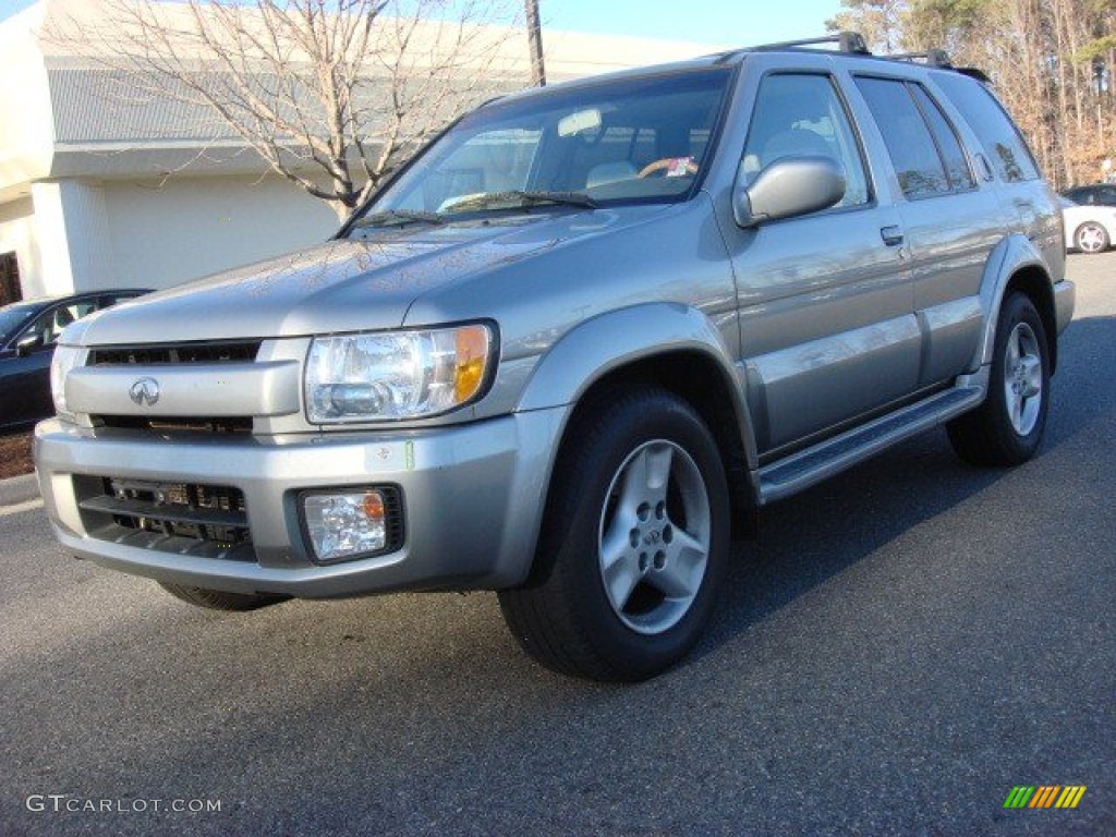 2001 QX4 4x4 - Titanium Metallic / Stone Beige photo #7