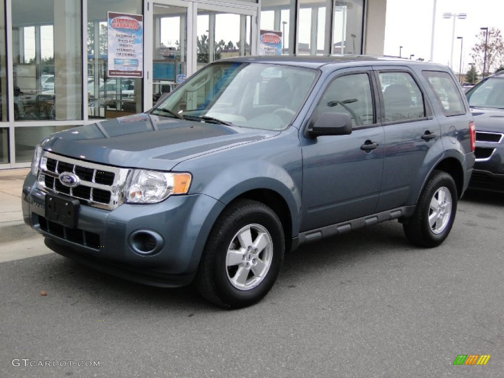 2010 Escape XLS 4WD - Steel Blue Metallic / Stone photo #37