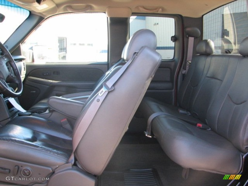 2003 Silverado 2500HD LS Extended Cab 4x4 - Victory Red / Dark Charcoal photo #6